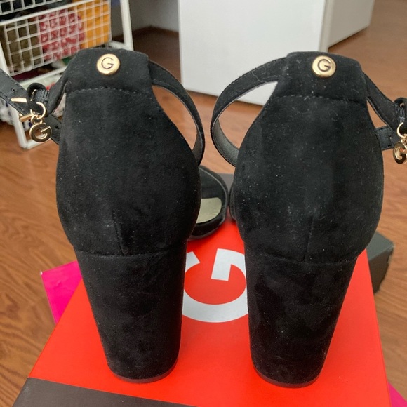 G by Guess Shantel Block Heel Sandals Black Fabric Size 7.5M - Picture 2 of 4